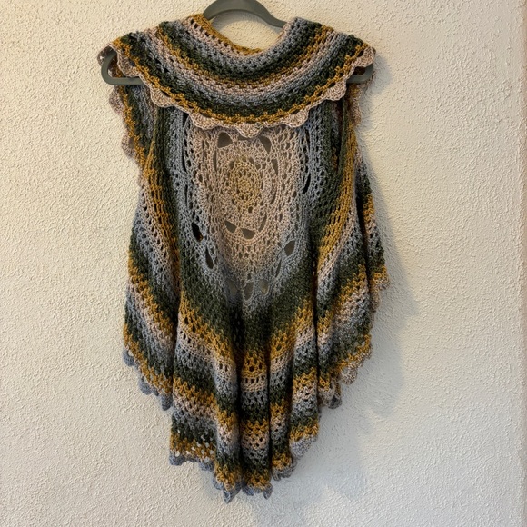 Handmade Crocheted Vest - Picture 4 of 4
